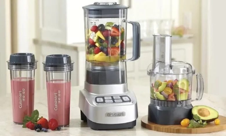 Difference between a food processor and a blender